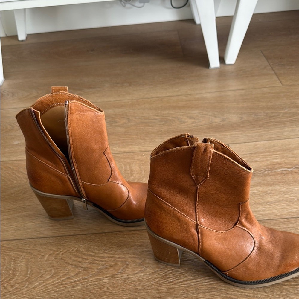 Women's Cognac Leather Western Ankle Booties with Block Heel